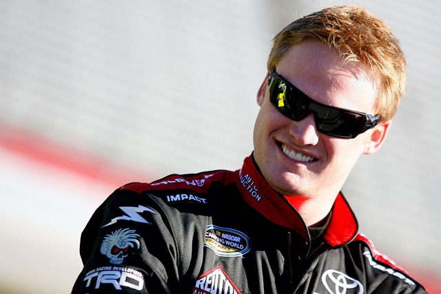 [2010 Atlanta1 NCWTS qualify Steve Wallace[3].jpg]