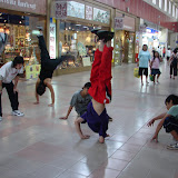 Yingge train station break dancing