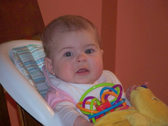 [Feb. 2011-Ella 6 months 014[2].jpg]