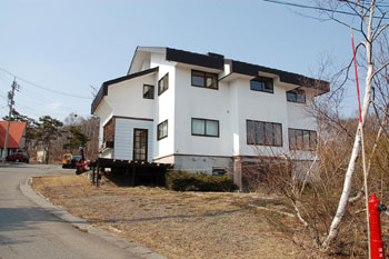 Madarao Kogen Family Inn, Nagano, for sale