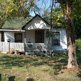 1613-shelton-mantlo.JPG