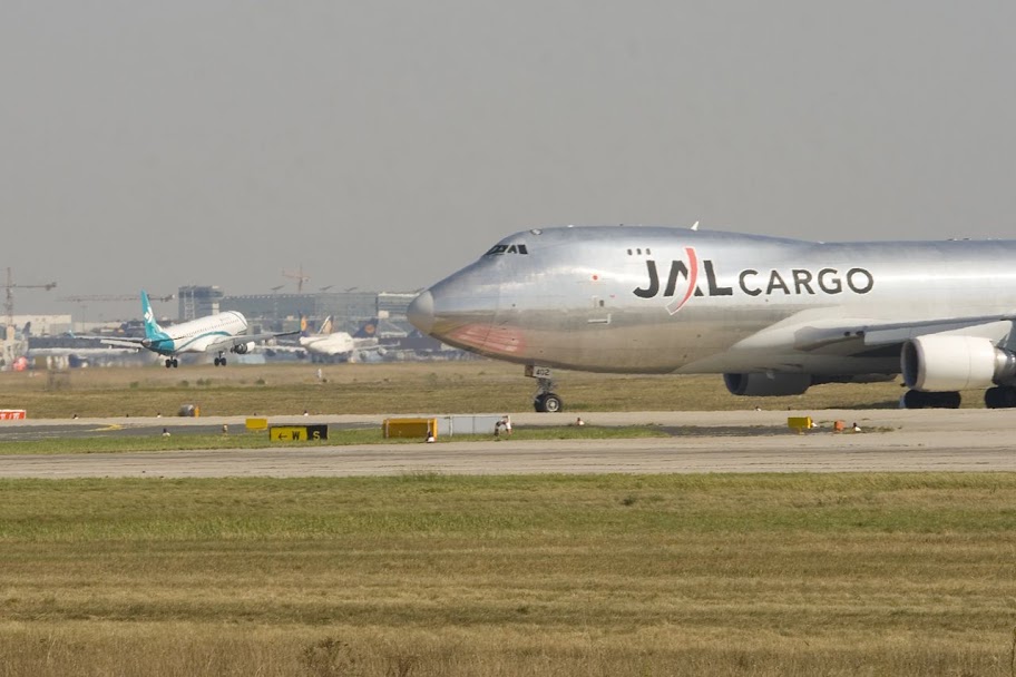 JALCargo3.jpg