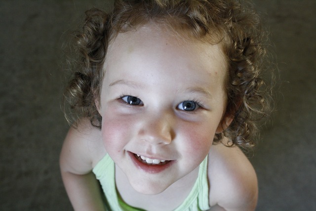 [Kids on Grass 016[6].jpg]