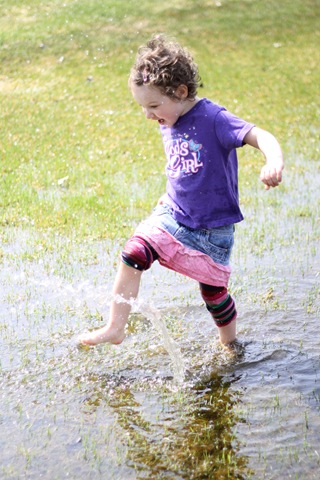 [Puddle Jumping 1[4].jpg]