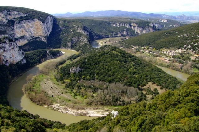 ['l Ardeche[2].jpg]