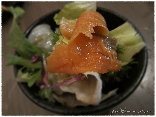 [smoked salmon salad[8].jpg]