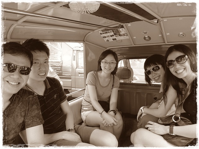 [bus[4].jpg]