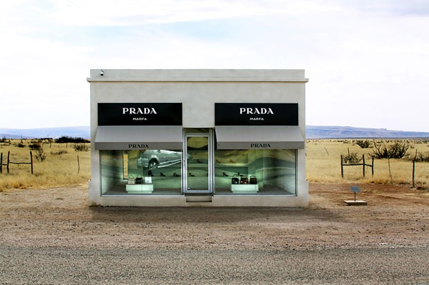 Unusual-city-shop-building Unusual-city-shop-building