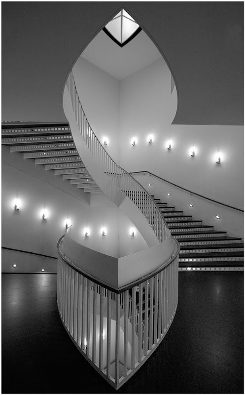 Magical-Stairs-illusion-photography Magical-Stairs-illusion-photography