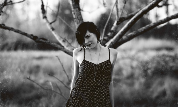 model-in-black-and-white model-in-black-and-white