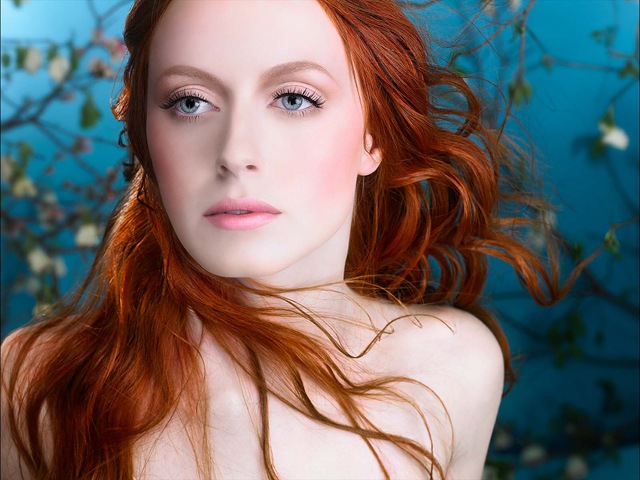 [6-Beautiful-red-hair-style[3].jpg]