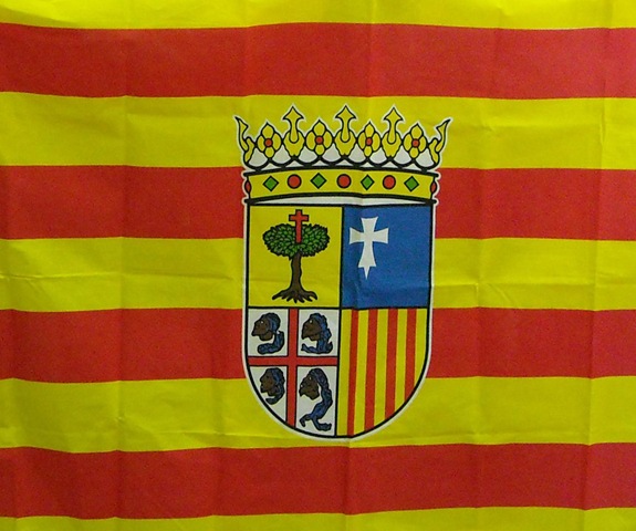 [banderadeAragon2.jpg]