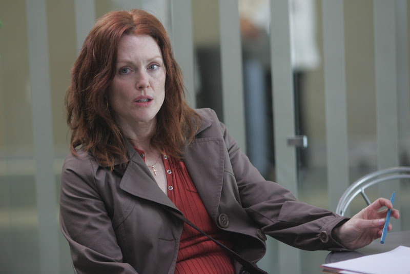 Julianne Moore is Dr Cara Jessup in Shelter