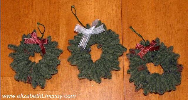 [McCoy - Wreath Ornaments 011[9].jpg]