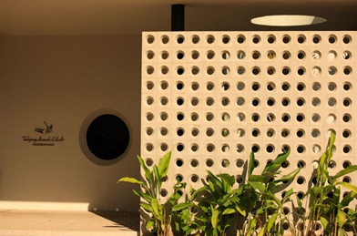 Tanjong-Beach-Club-interior-design-pool-style