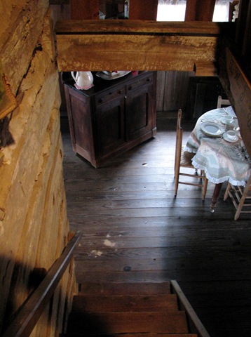 [stairwell[5].jpg]