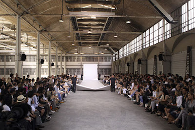 kris-van-assche-show-spring-summer-2011-patrice-stable-1.jpg
