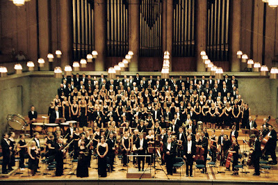 800px-FHM-Choir-Orchestra-mk2006-01.jpg