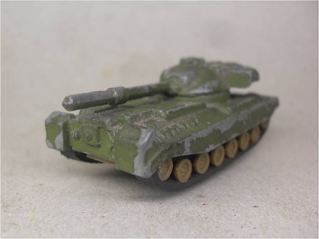 [Tank WT 319 Cieftain - depan[6].jpg]