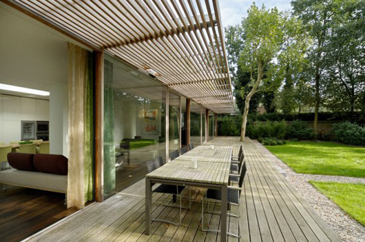 Glass Villa Minimalist House Exterior Wooden Terrace