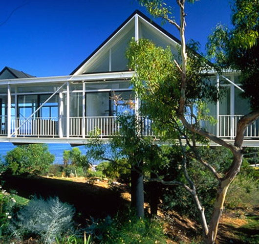 Steel Frame Structure Glass Beach House Design Inspiration - Exterior glass beach house design exterior