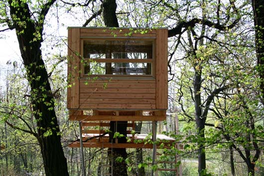 Wooden Box Treehouse Decorating Ideas With Dormer Window Pictures wooden treehouse design with dormer windows
