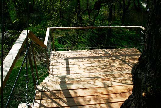 Wooden Box Treehouse Decorating Wooden Terrace Pictures treehouse design outdoor wooden terrace decorating