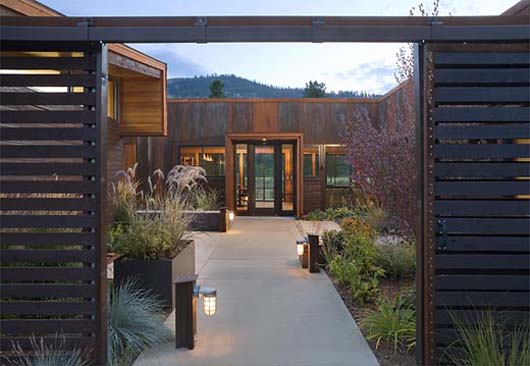 wooden home design private courtyard decorating