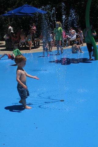 [June2010 401.jpg]