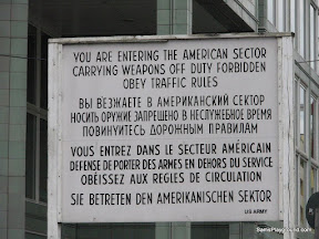 Checkpoint Charlie - Berlin-1.JPG