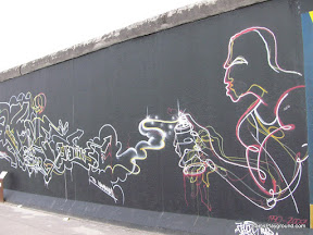 East Side Gallery - Berlin-12.JPG