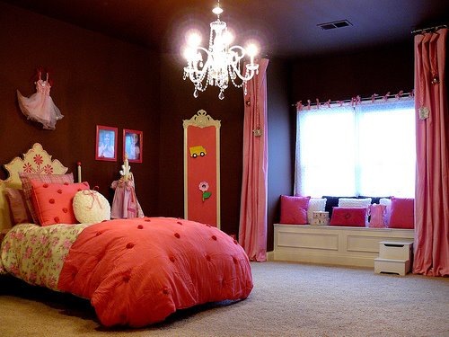 [camera bambina rosa[3].jpg]