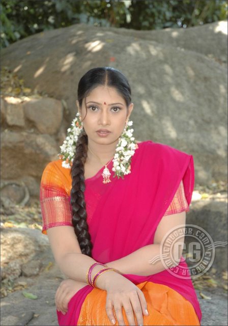 Spicy actress wet pictures<br />

