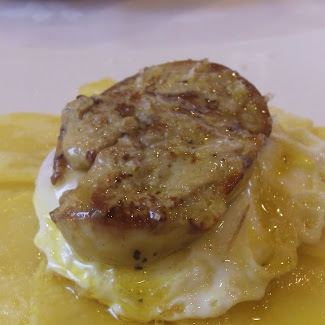Patatas con Huevo y Foie de Pato.Hotel Restaurante Diego, Alojamiento fin de semana Turismo Rural y Gastronomía Tradicional entre Els Ports Tortosa-Beseit, Delta del Ebro,Tortosa,Amposta.