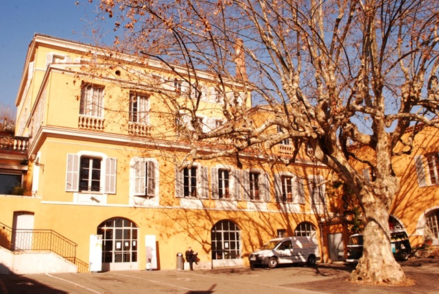[PACA0925.jpg]