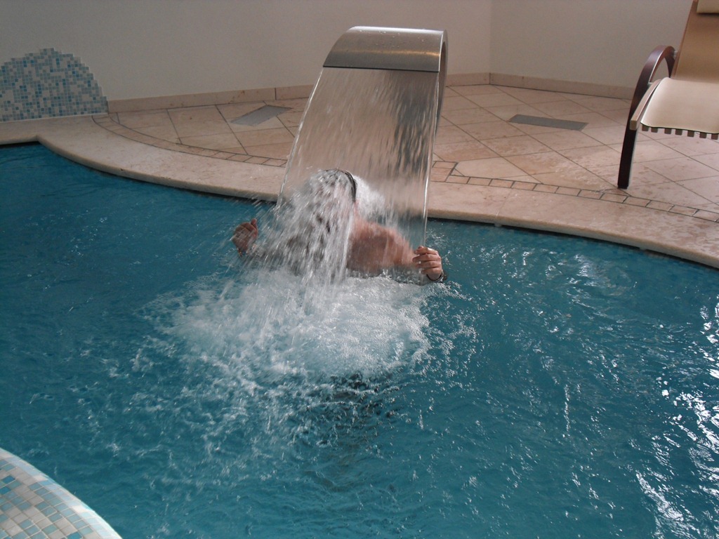 [DSCI00583.jpg]