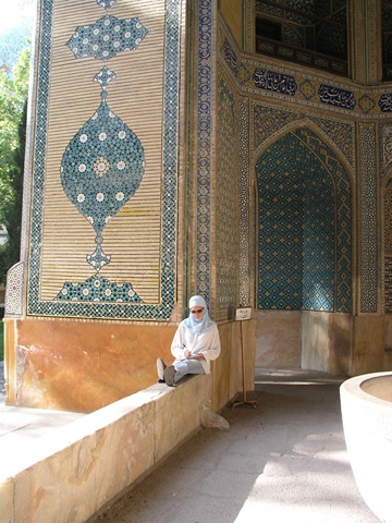 [Isf Chahar Baqh Theo School Amy[5].jpg]