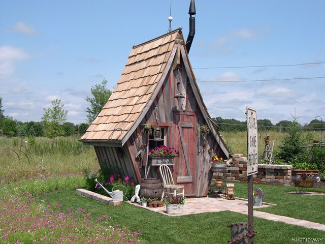 [Gardenshedusedforrepottingplants1rus[2].jpg]