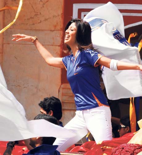 [shiplarajasthanroyals.bmp]