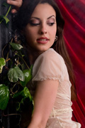 Nena Blue - Lorena in Hiedra