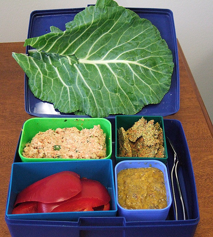 [3 lunchboxes 013.jpg]