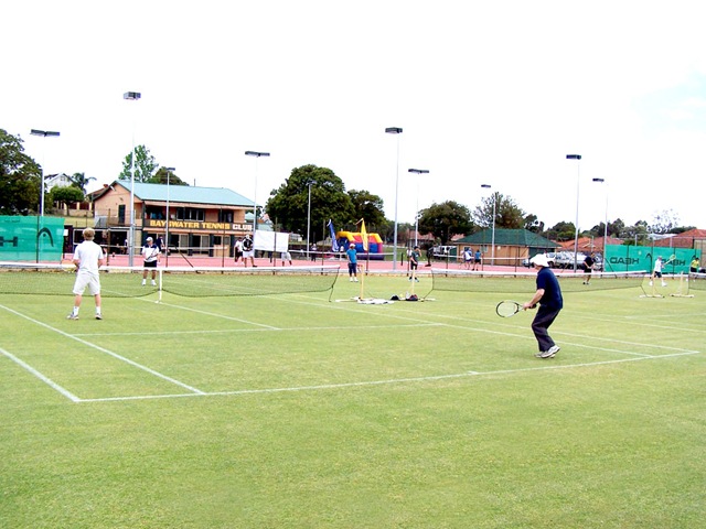 [social tennis[4].jpg]