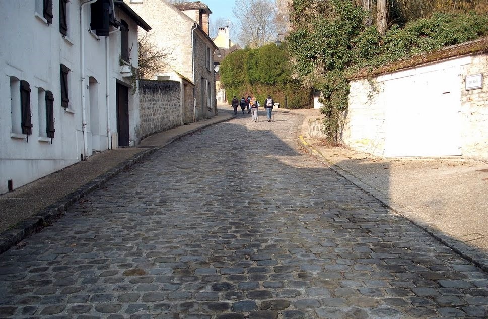 [rue-pave-du-Bas-Samois3.jpg]