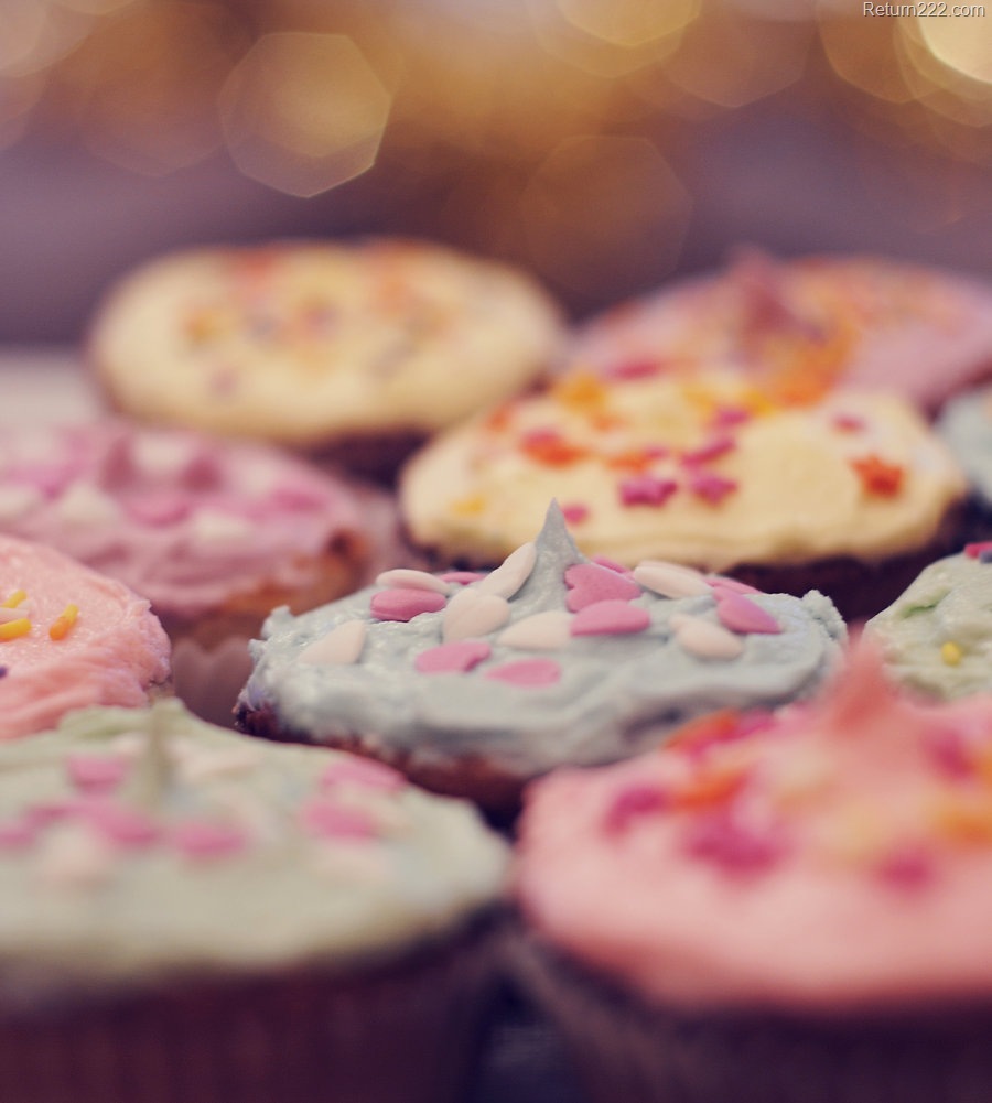 [cupcake_love_by_bowersburn-d3a8s6h[2].jpg]