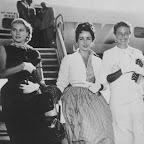 Grace Kelly, Elizabeth Taylor e Loraine Day chegando em New York em 2 septembre 1954