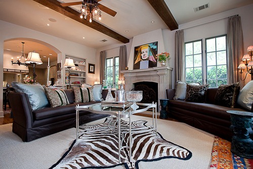 [2111-Hartford-Road-Austin--living-ro[2].jpg]
