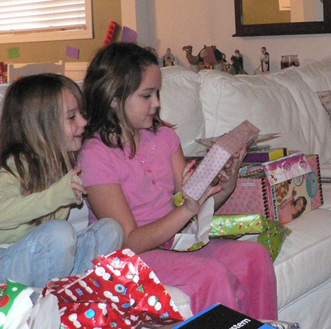 [christmas morning 8[2].jpg]