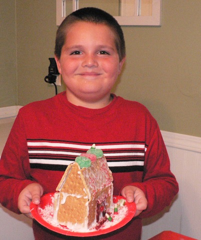 [Gingerbread house 5[2].jpg]