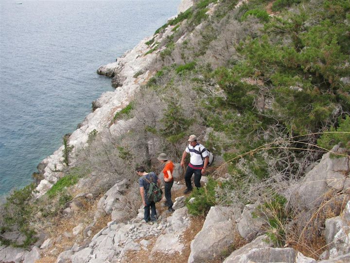 Photo de   Χερσόνησος Μεθάνων: Καμμένη Χώρα - Κρασοπαναγιά