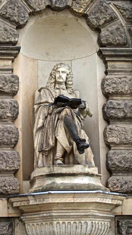 [DRESDEN (7)[2].jpg]